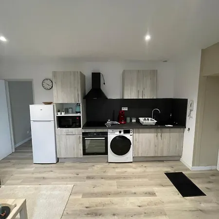 Appartement Magnifique T2 Entierement Renove Le Teil